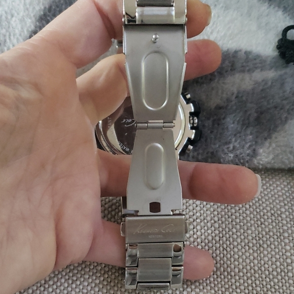 EUC Kenneth Cole watch - Picture 6 of 7